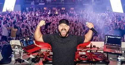 DJ Sebb : la Gommance fait vibrer Harmoni Fest